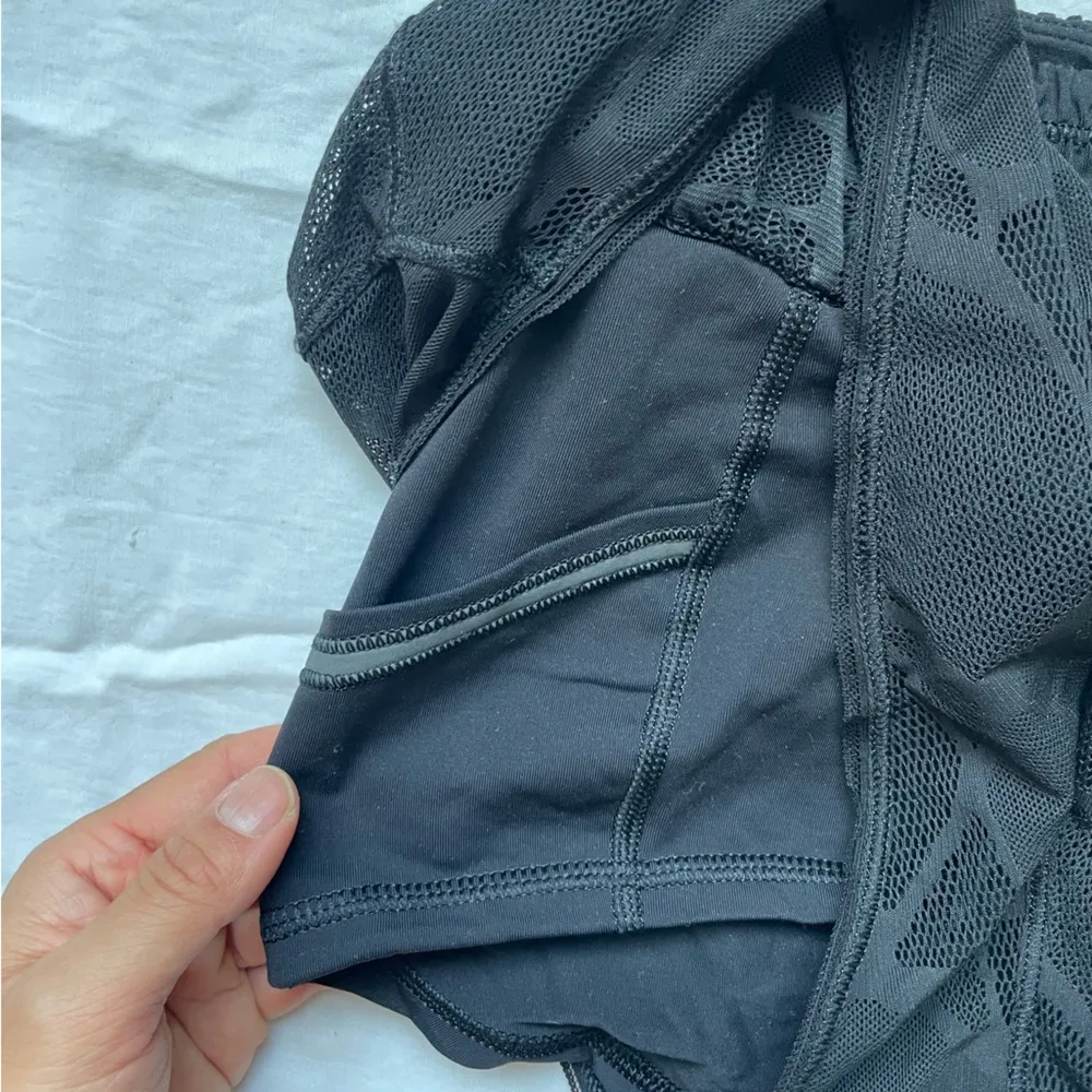 EUC  Black City Sky Run By Short, Sz 2 - Image 5