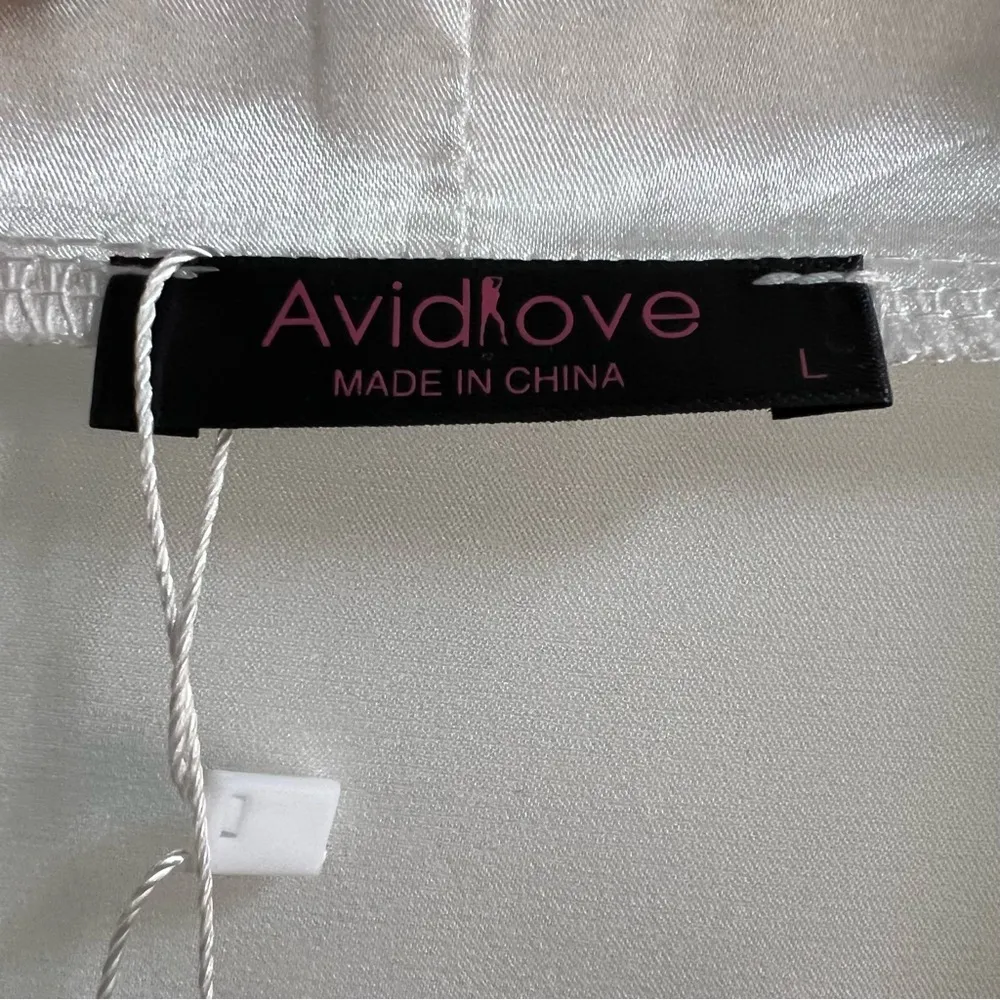 Avidlove White Satin Robe Lace Sleeves Women’s Large Bridal Dressing Gown - Image 4
