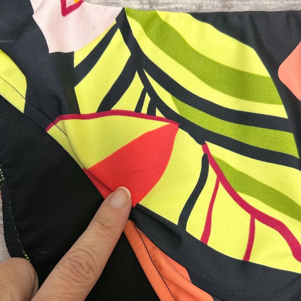 Sunsets Black Tropical Floral Midnight Serenade Bikini Bottom NWT Small Green - Image 8