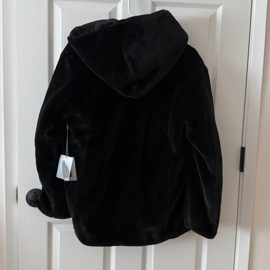 Forever 21 contemporary faux fur hooded jacket - Image 8