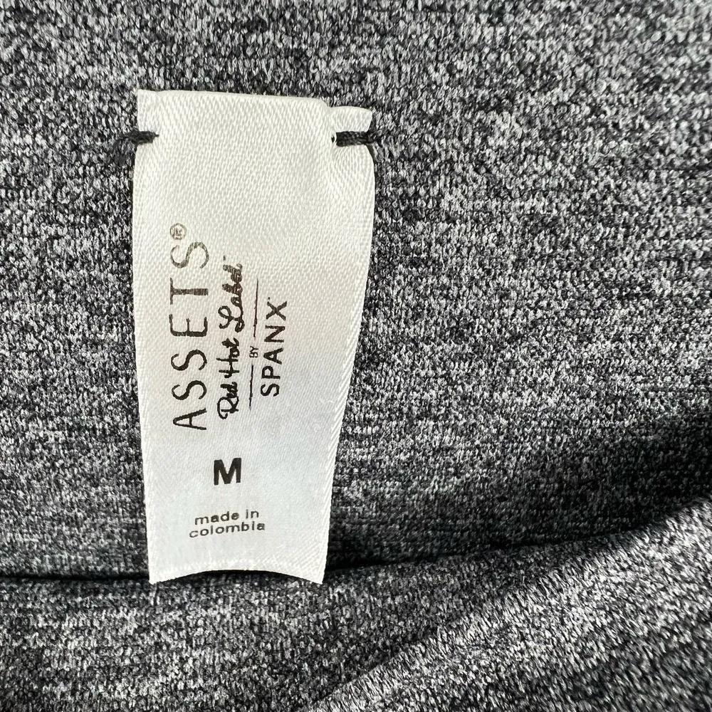 Assets Red Hot Label by Spanx Side Stripe Seamless Leggings Gray / Black medium - Image 4