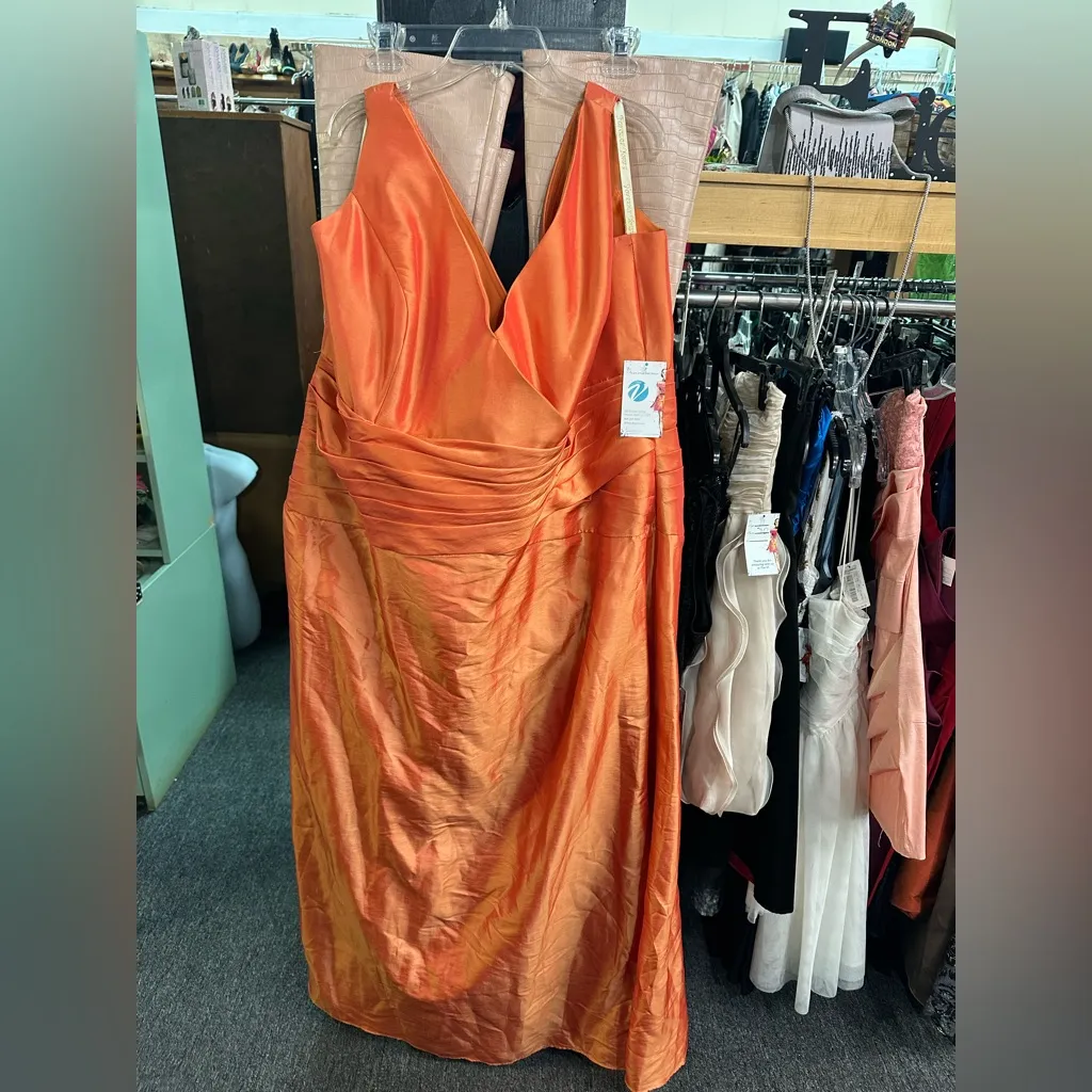 Size 26 orange full length formal gown - Image 3