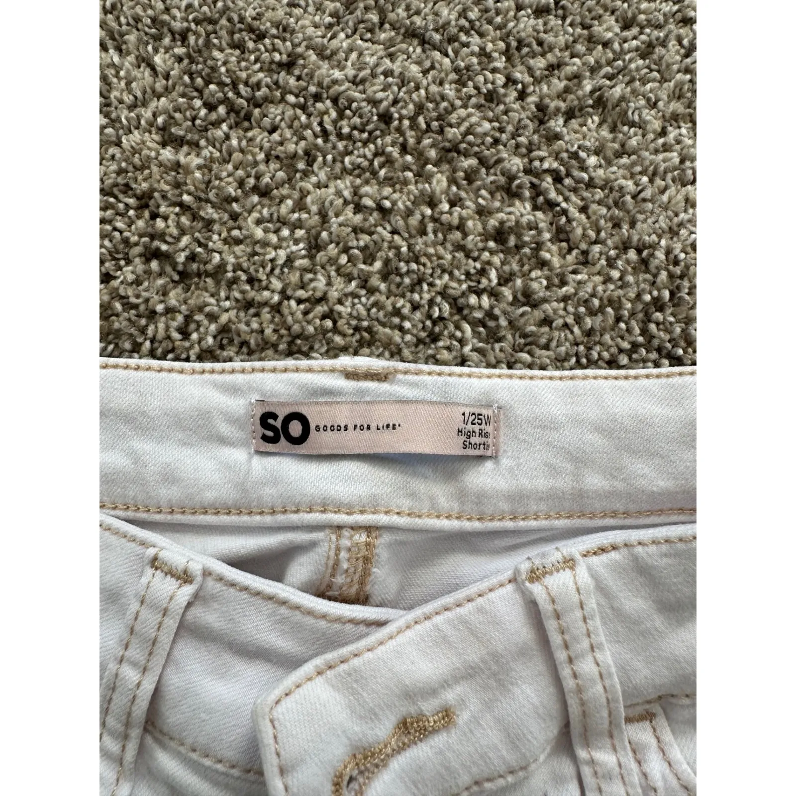 SO Goods‎ For Life White Denim High Rise Distressed Frayed Hem Shorts - Image 2