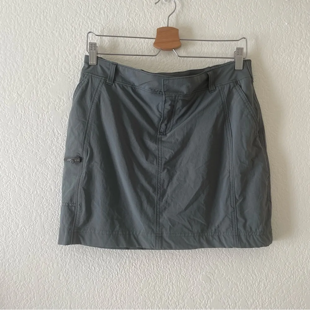Athleta  Palisade Active Skort Gray Hiking Skirt - Image 2