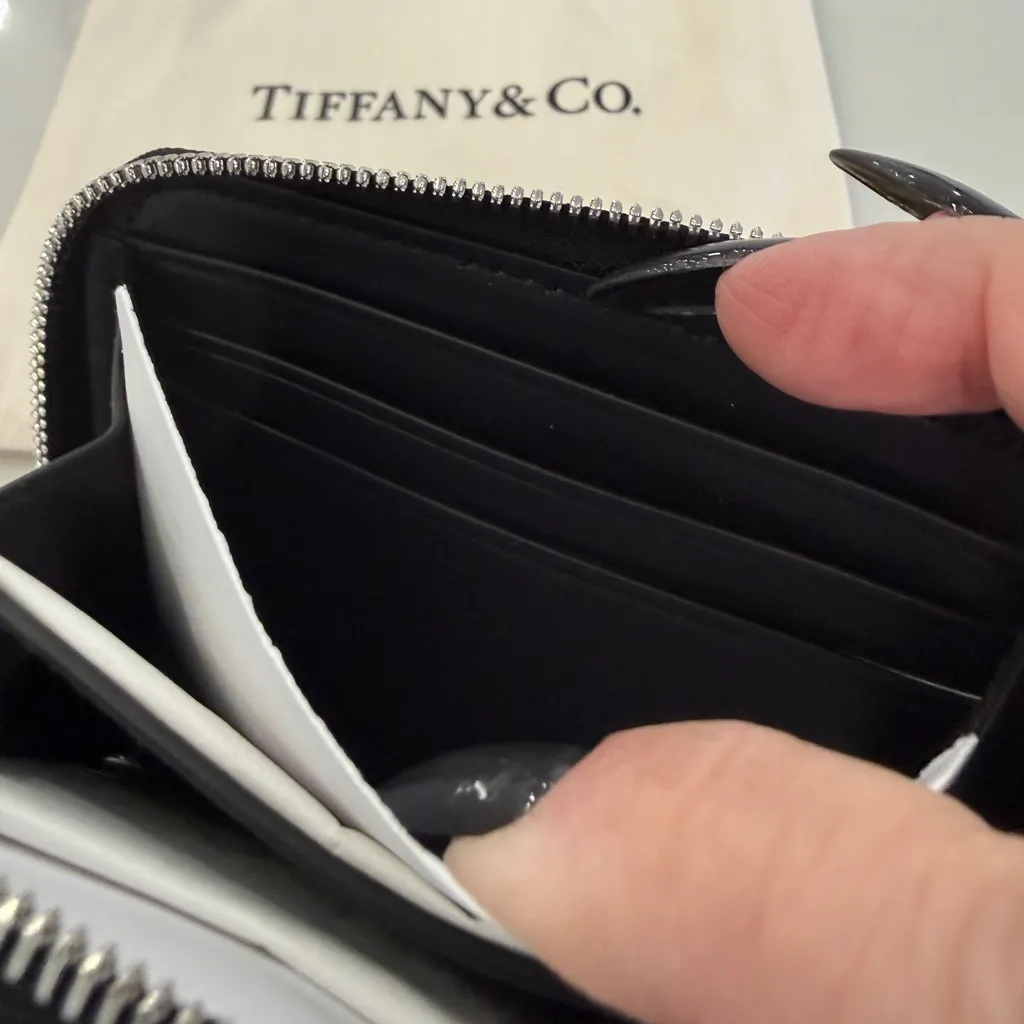 Tiffany & Co Return To Tiffany Zippered Card Wallet - Image 8