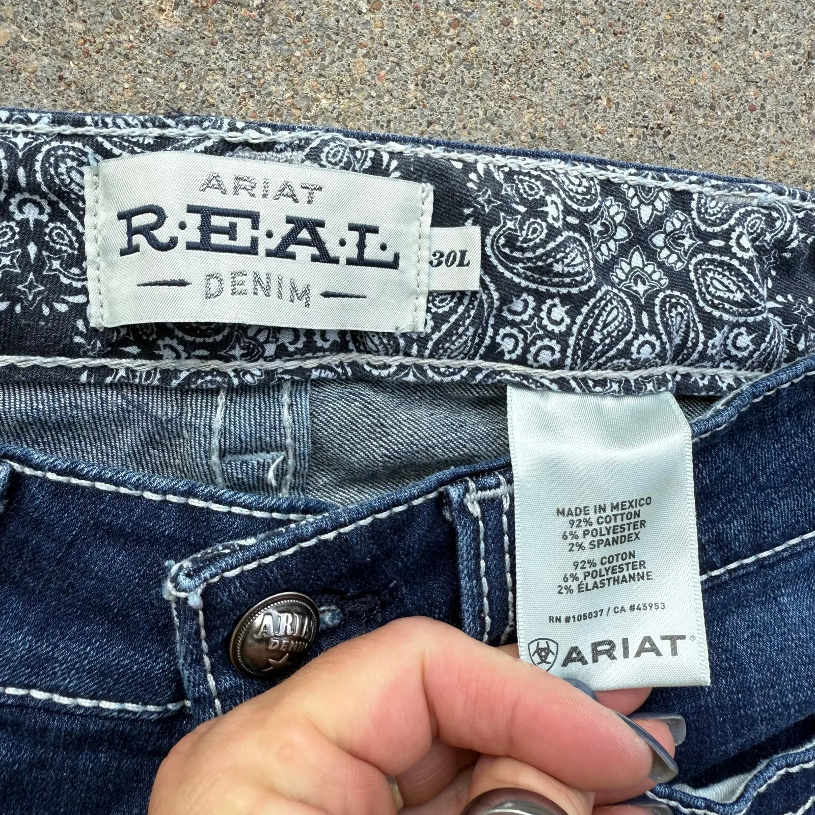 Ariat 30L Mid Rise Stackable Straight Icon Blue Jeans 10017216 - Image 4