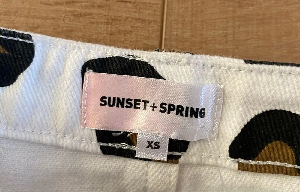 NWT Sunset & Spring Cheetah Print mini skirt white brown animal print spring Size XS - Image 2