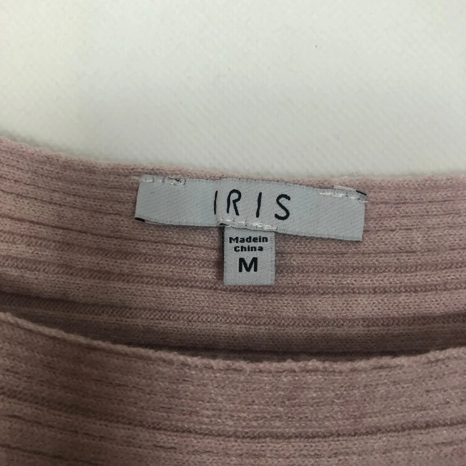 Iris  Dolman Sleeve Pink Pullover Sweater M - Image 2