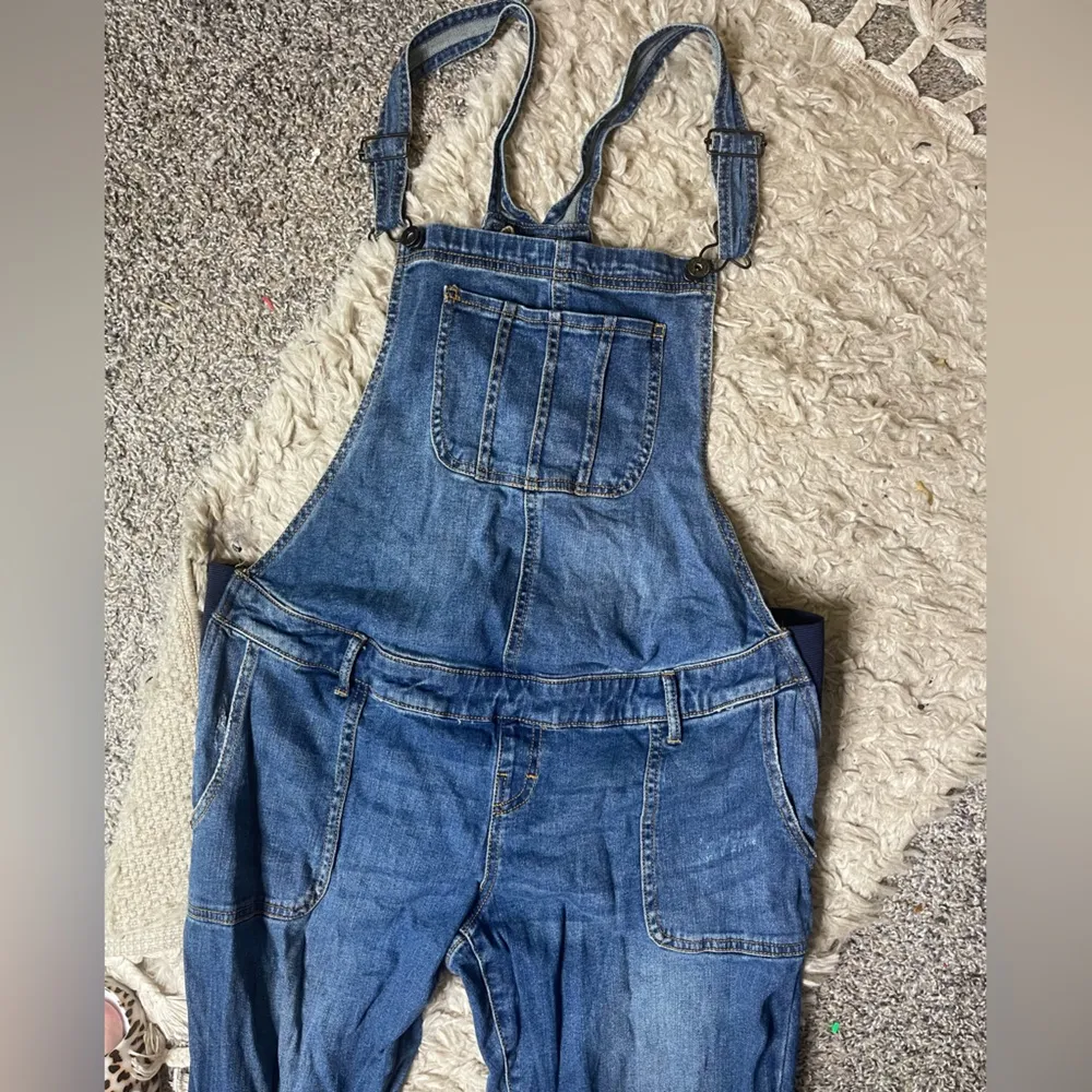 Women’s maternity large Blue Denim Overalls Size undefined - Image 2