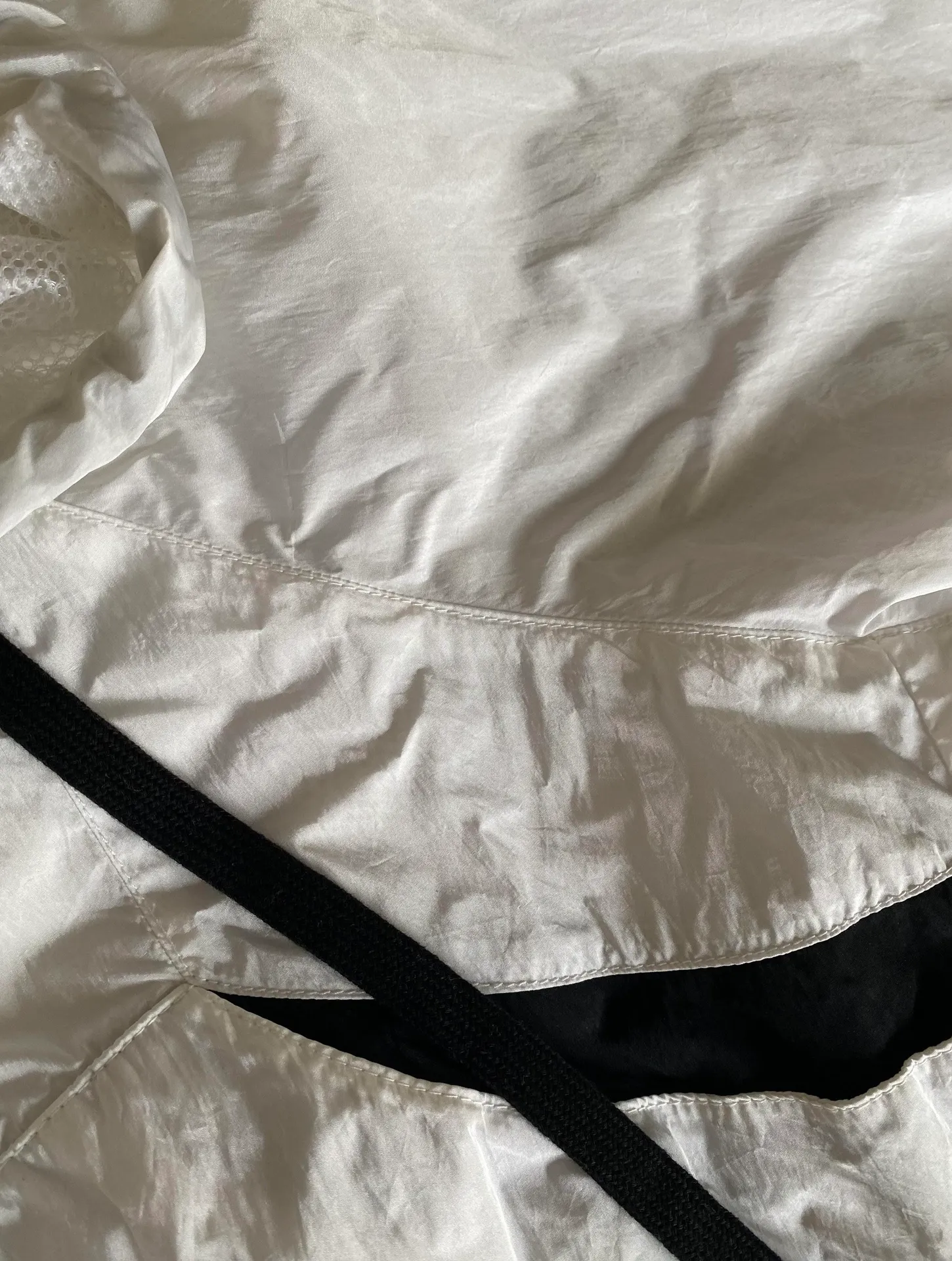 White Cropped Jacket - Image 4