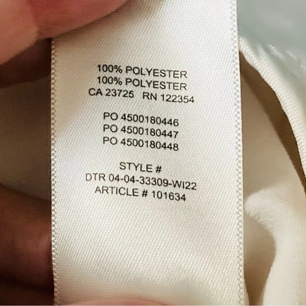 Wilfred Aritzia  “The Ganna” cream colored shacket. Size Small. - Image 5