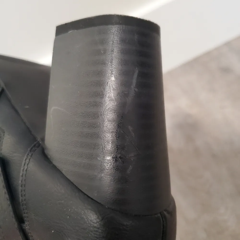 Apt. 9 Black Heeled Booties Size 8 - Image 11