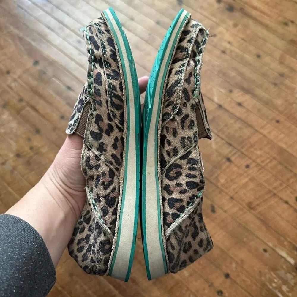 Ariat leopard spot teal trim cowboycore western 7 shoes - Image 3