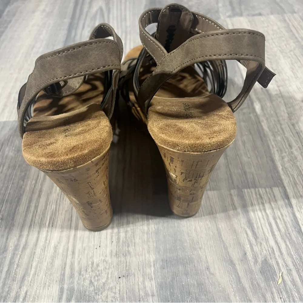 Maurice’s Women's Strappy Sandals in Brown; 8M - Image 7