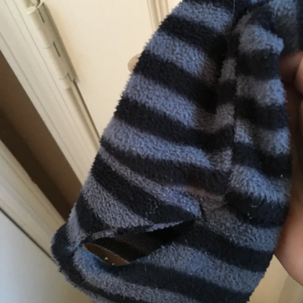 FINAL MARKDOWN Ladies cuddl duds striped top small - Image 2