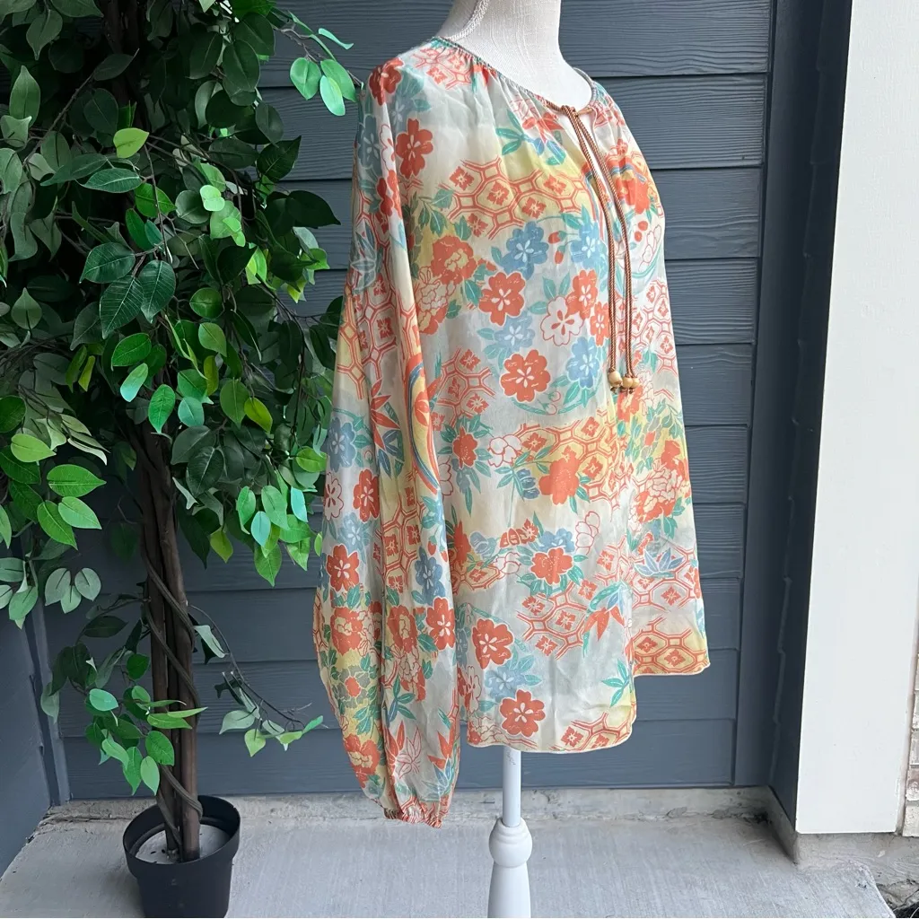 Elizabeth and James Chance Silk Multicolor Orange and Blue Floral Print  Blouse - Image 6