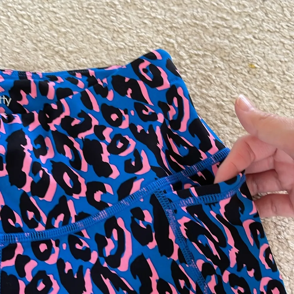 Sweaty Betty Pink Leopard Print Power 7/8 Workout Leggings - XS/0-2 - Image 2