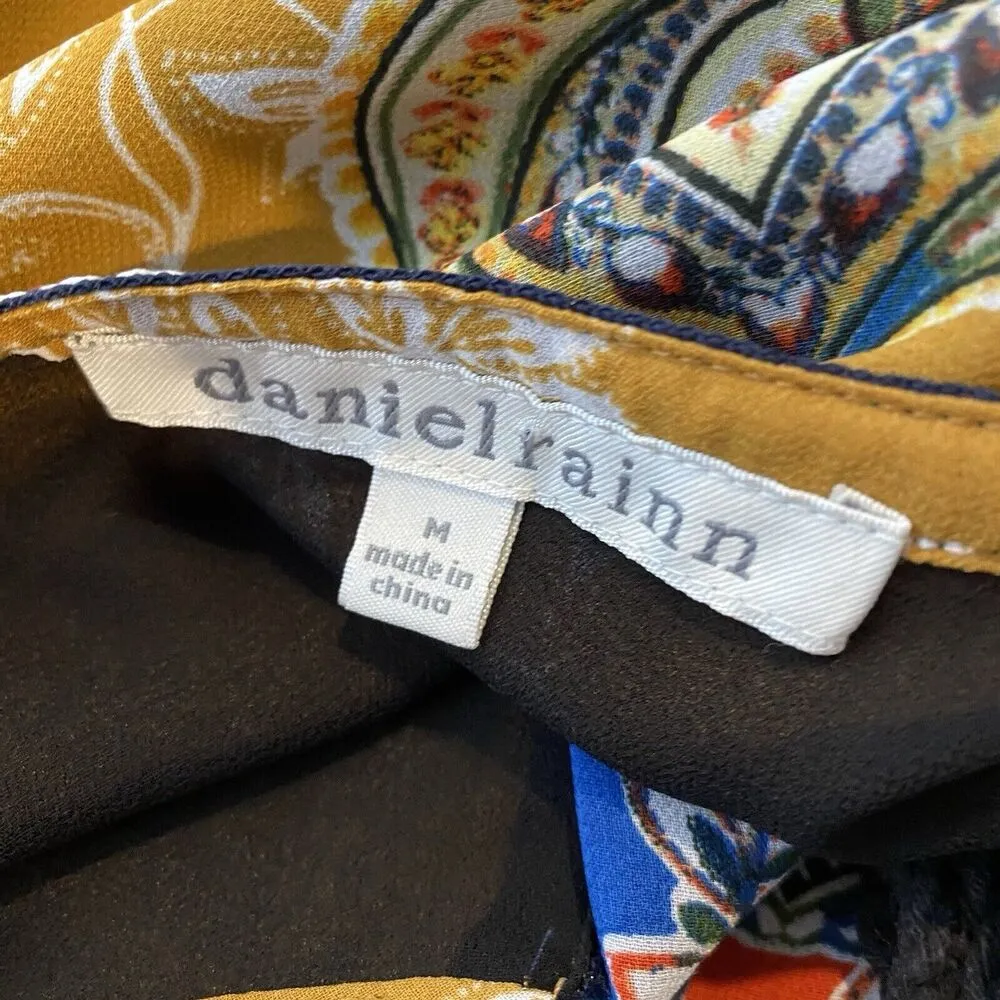 Daniel Rainn Boho Paisley Print Flowy Embroidery V Neck Tassels Sleeveless Top M - Image 4