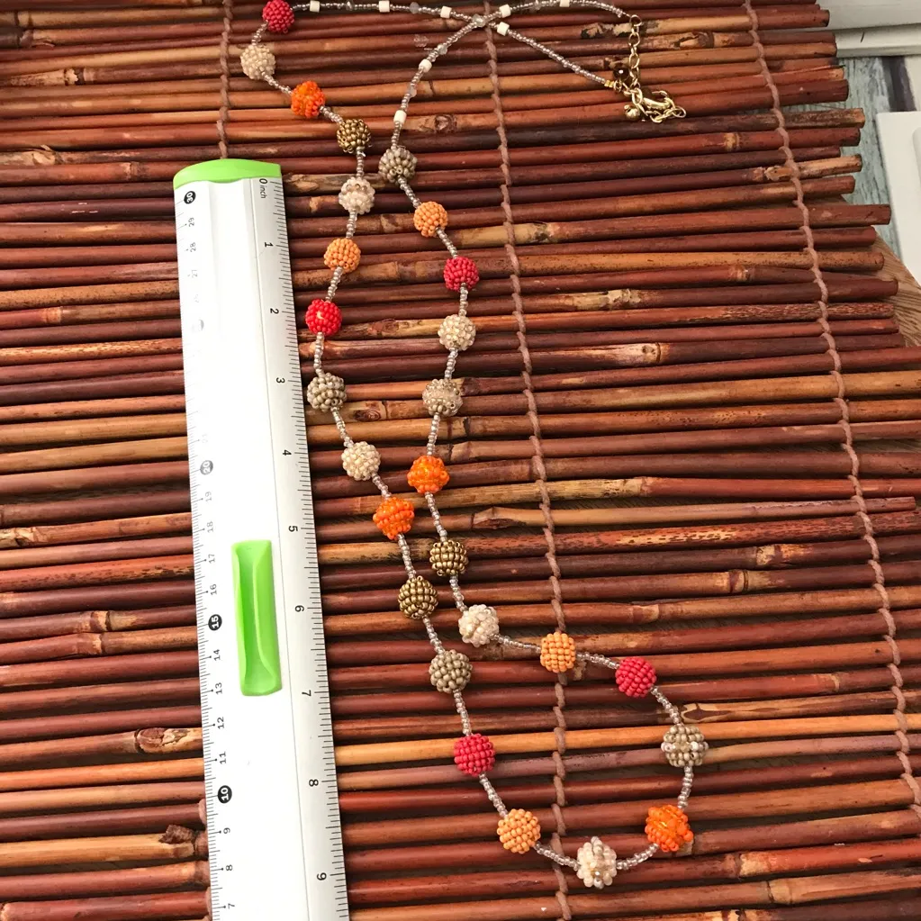 Chico’s Red & Orange Seed Bead Necklace - Image 7