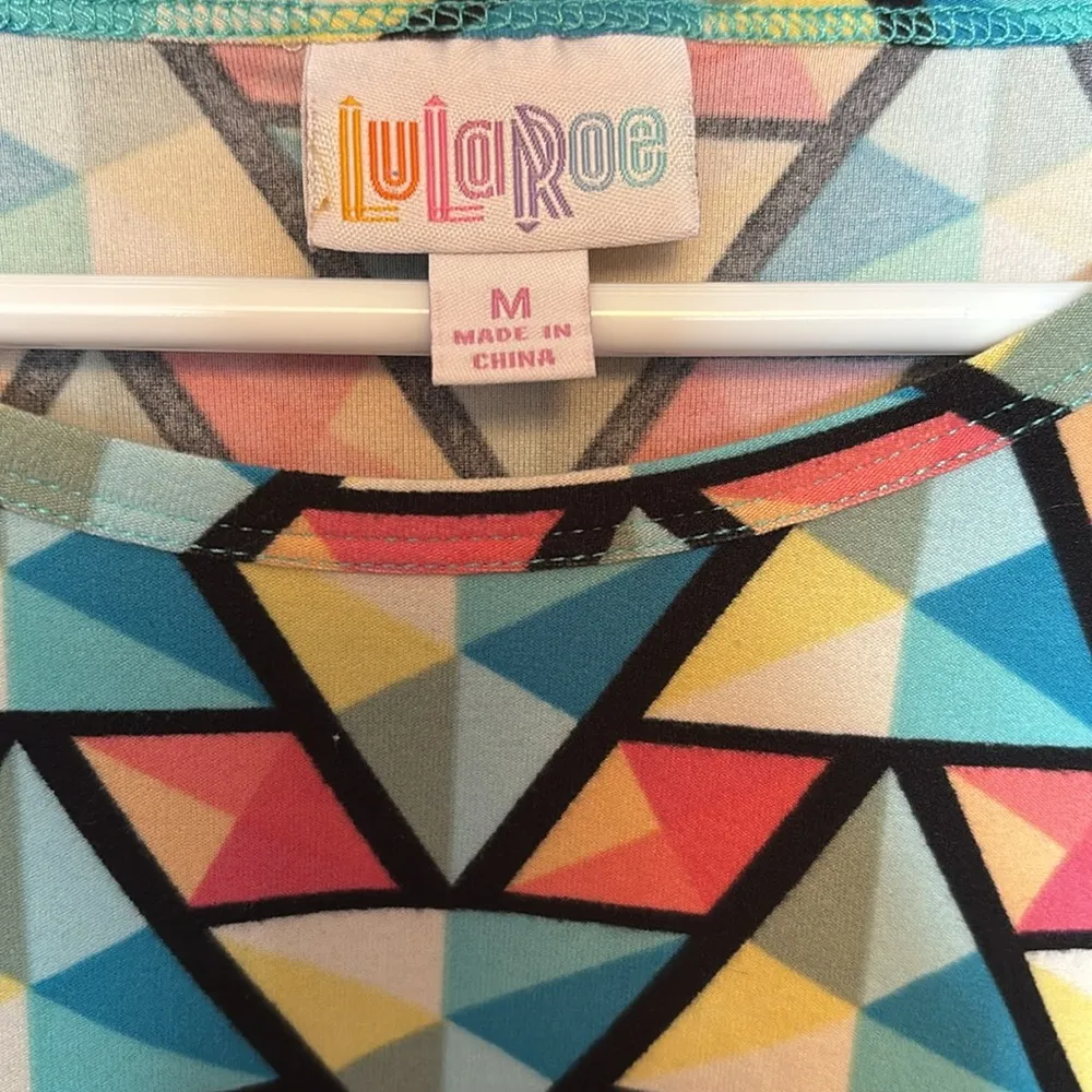LuLaRoe multicolor ladies top size M - Image 3