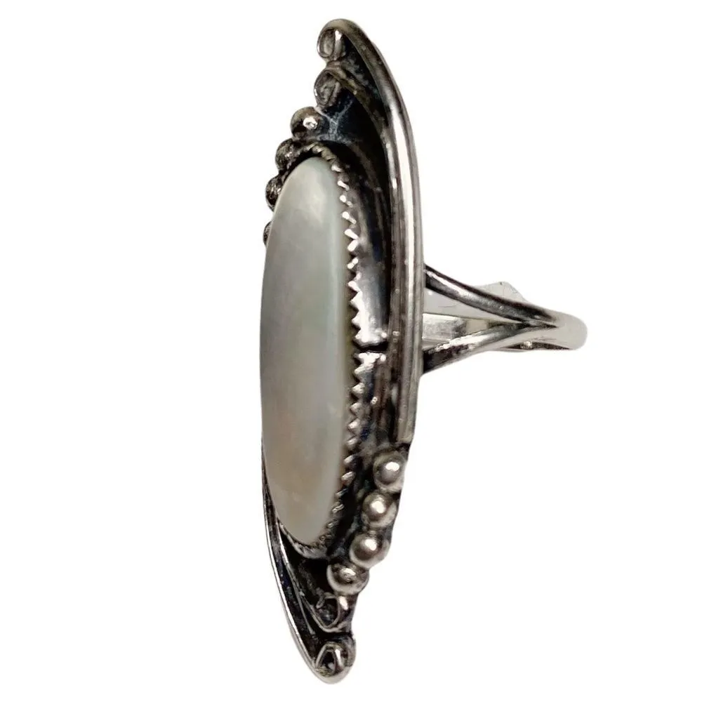 Vintage Sterling Silver Mother of Pearl MOP Women’s Ring Sz 5 - Image 2