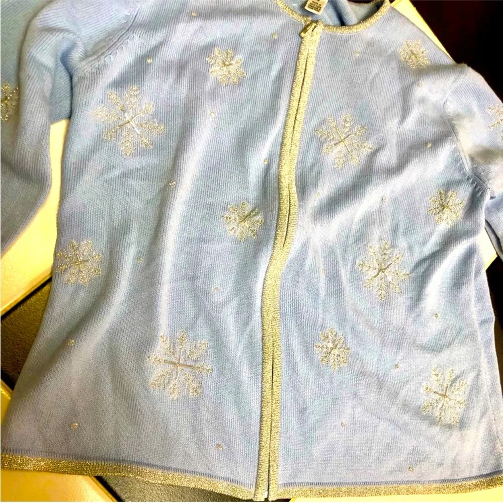 Vintage 90s Talbots Baby Blue Zip Up Sweater Jacket Silver Metallic Snowflake M - Image 4