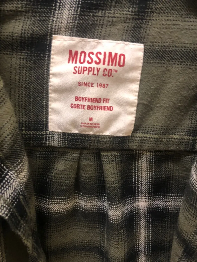 Green Flannel - Image 4