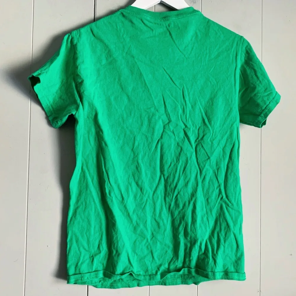 Icon Sports ST PADDYs 🍀 Feeling Lucky Irish 100% Cotton Graphic TEE S Green - Image 2