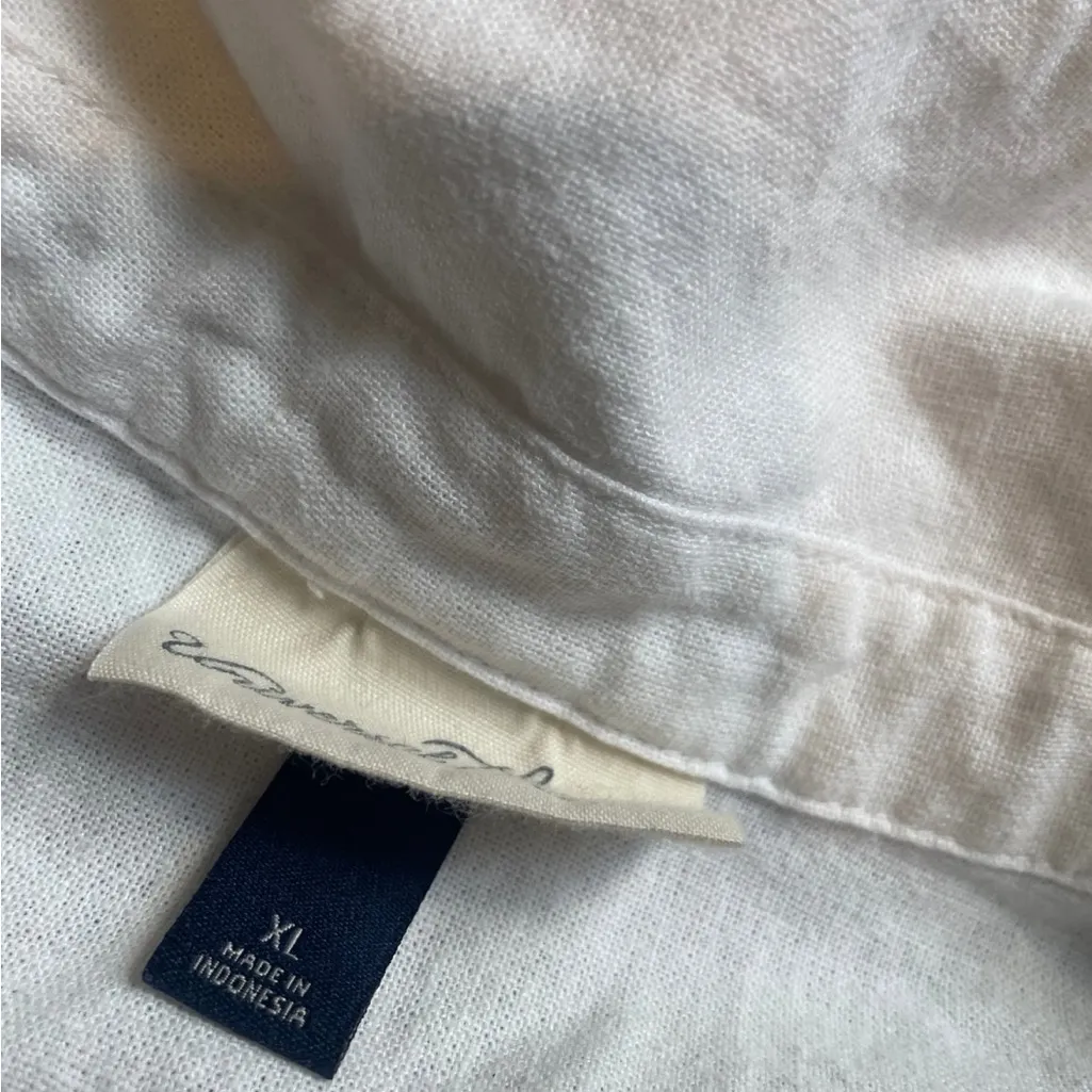 White Short Sleeve Romper Size XL - Image 2