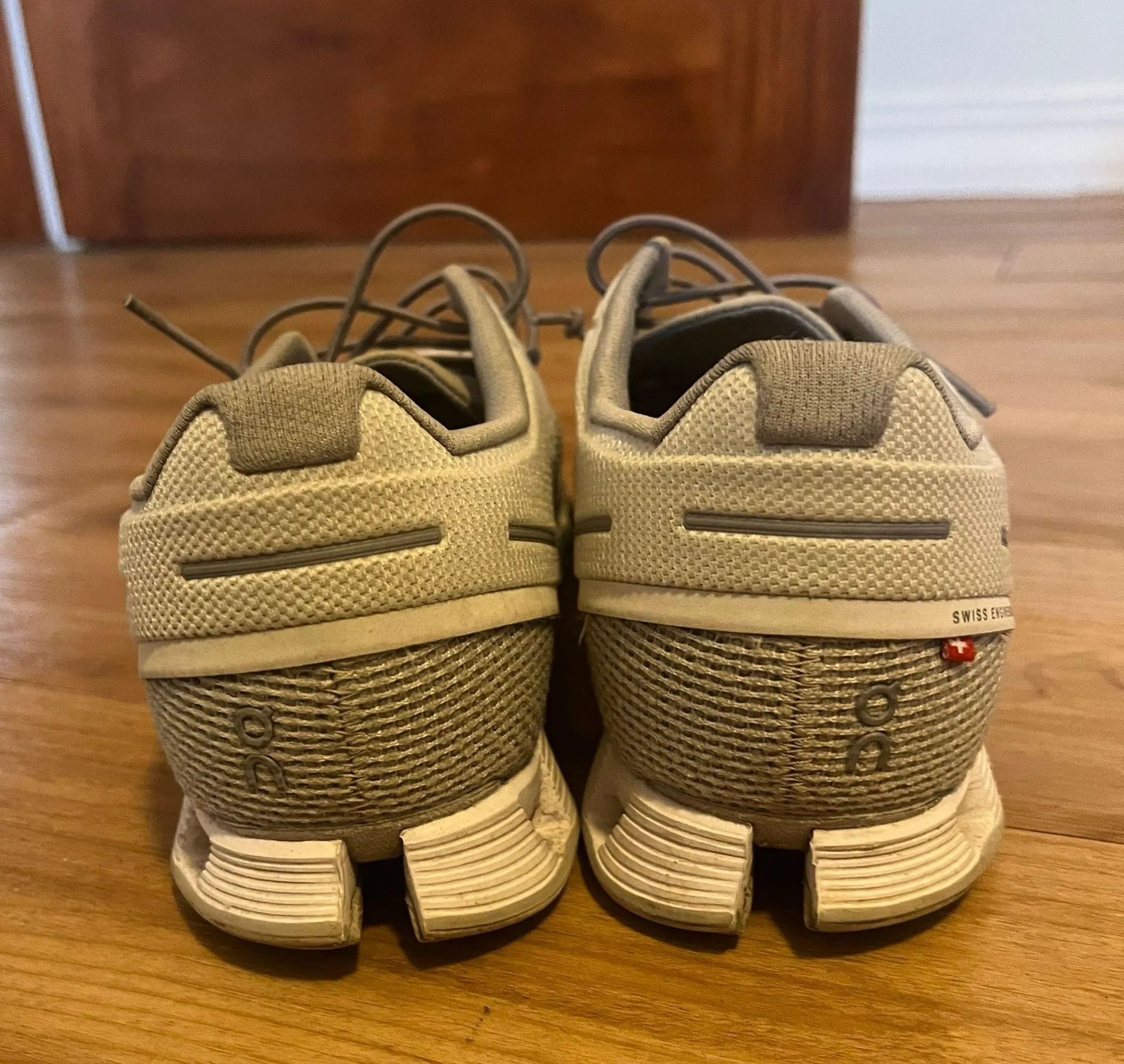 On Cloud  Running Shoes - Image 2