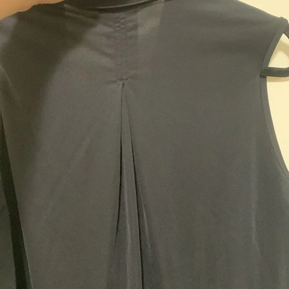 Adidas NWT North Carolina State Wolfpack sleeveless woman golf shirt size XL - Image 8