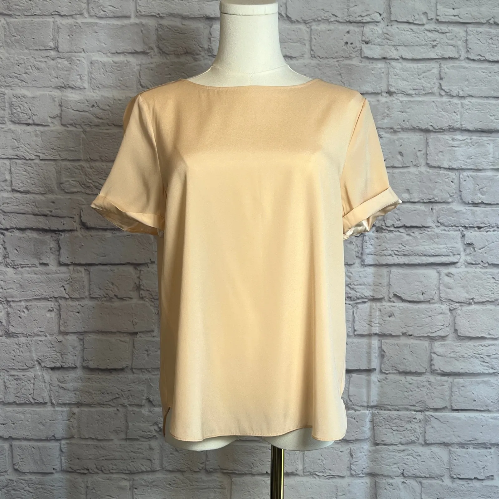 Antonio Melani Short Sleeve Light Pink Blouse Women's Small - Image 2