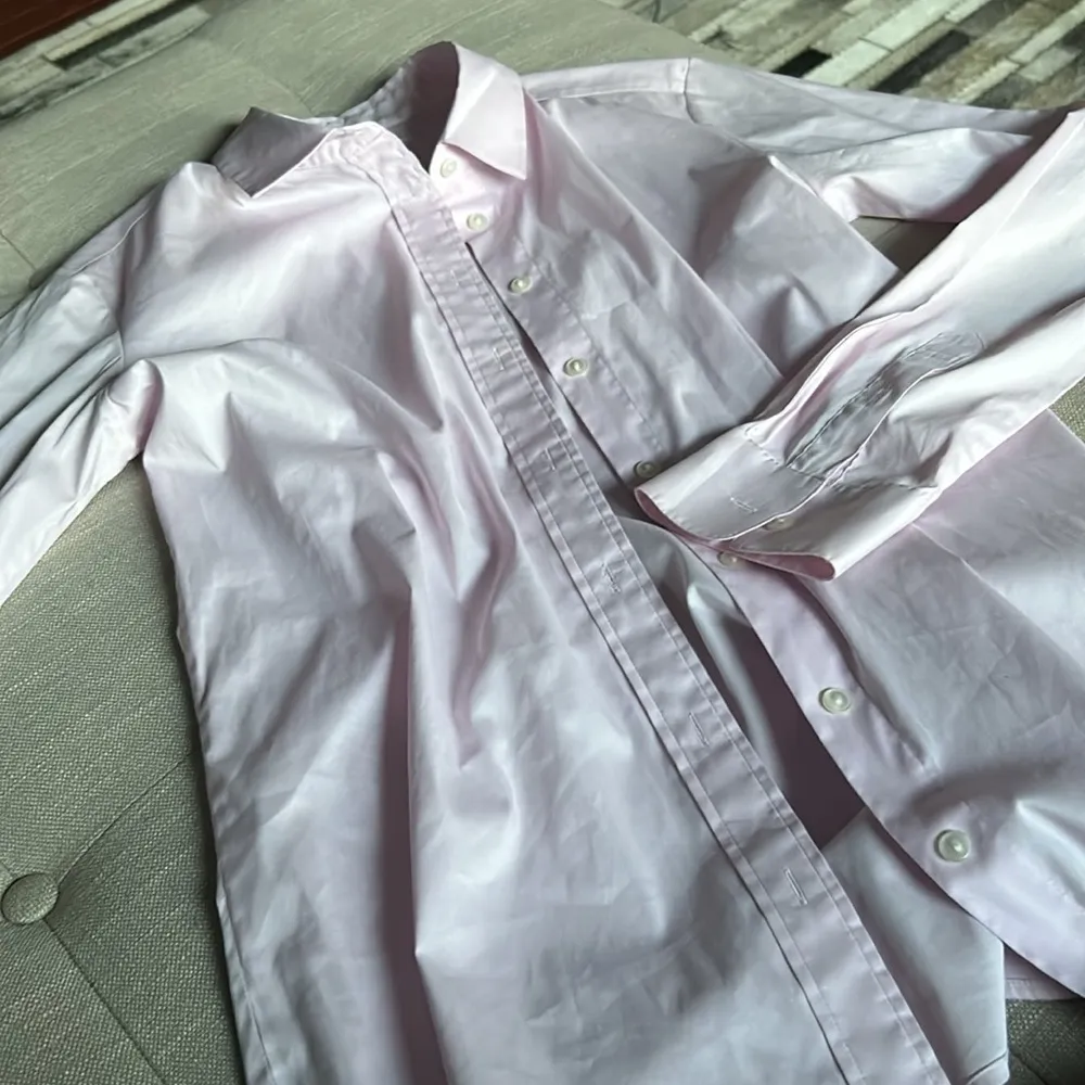 Uniqlo Pink Button‎ Down LS Shirt Size Small - Image 2