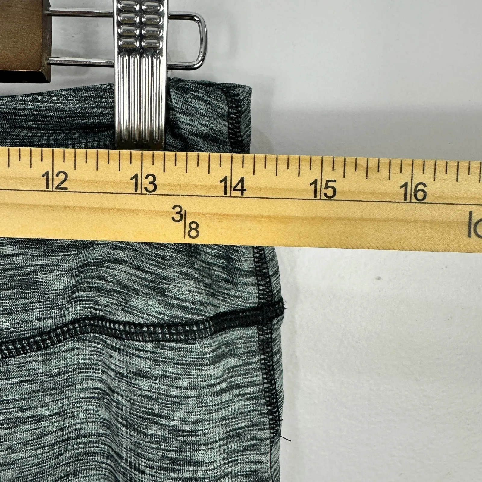 Vineyard Vines Cropped Leggings M Gray Heather Performance Athletic Yoga Gym - Image 2