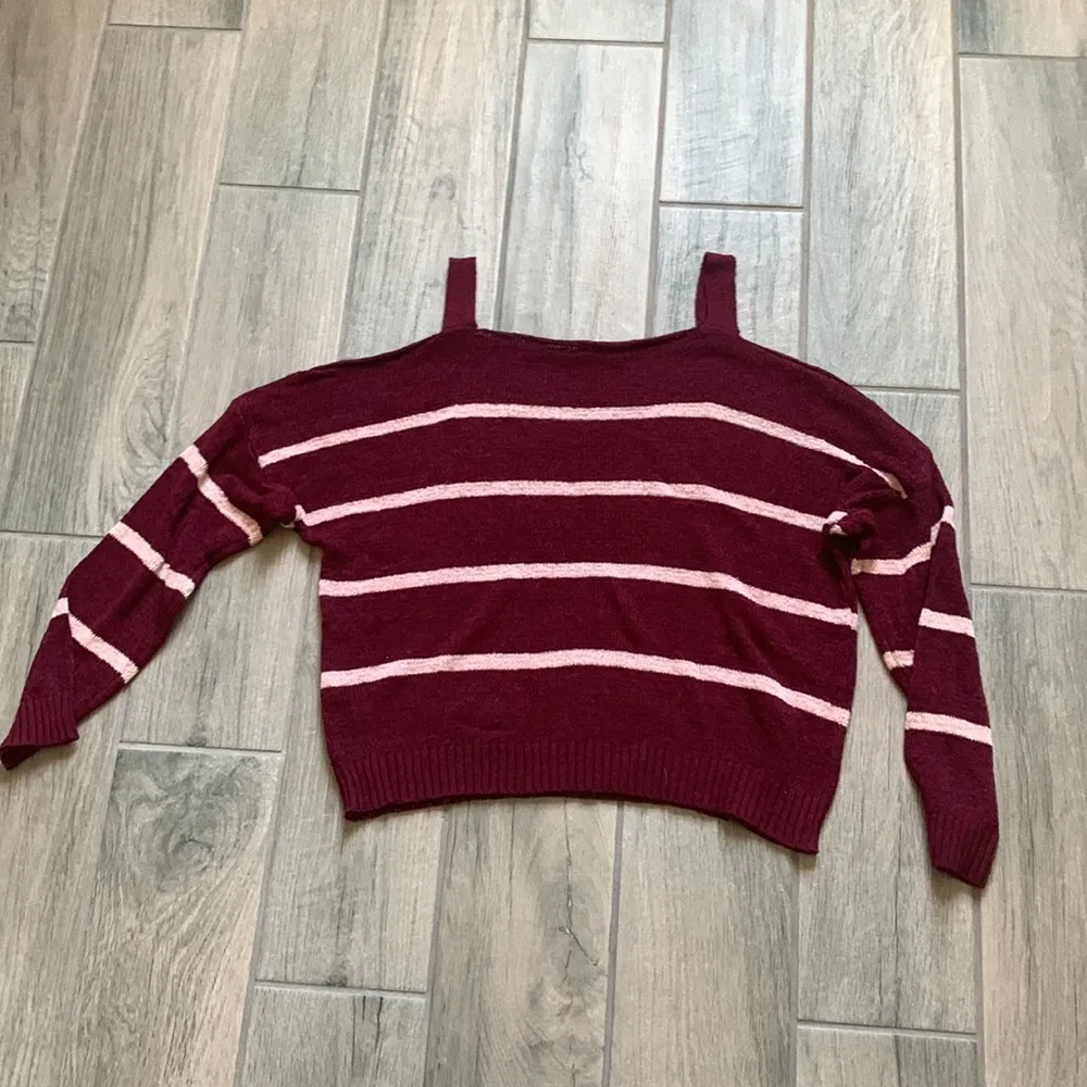 Blush  striped cold shoulder sweater - Image 5