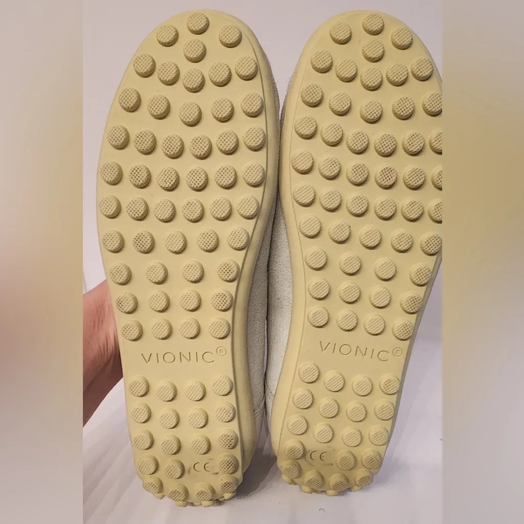 Vionic Women’s Light Green Chain Link Loafer Size 7 - Image 10