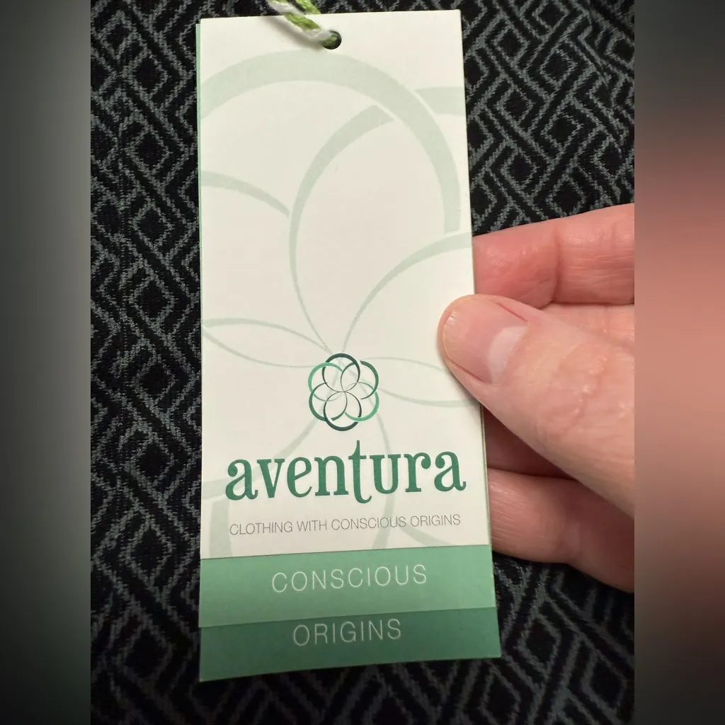 Aventura Womens Leggings Falling Diamonds Legging Black Nylon Blend NWT Size S/M - Image 3