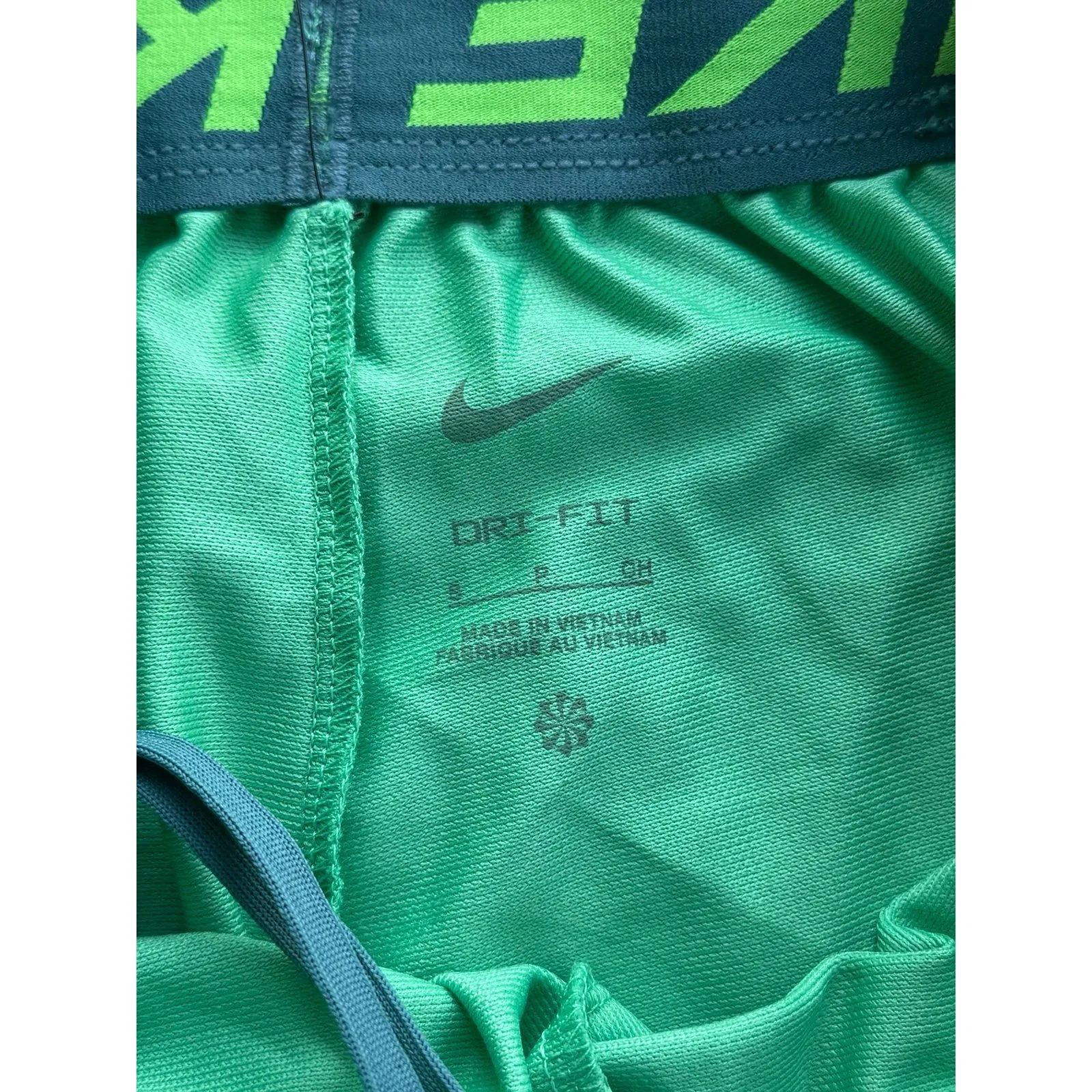 Nike Attack Dri-FIT Mid-Rise 5" Unlined Shorts Spring Green Size Small - Image 10