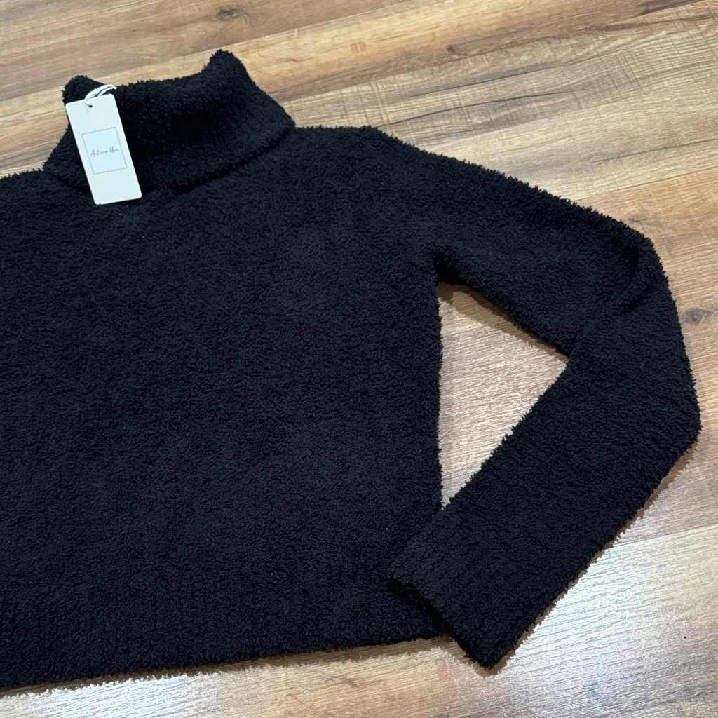 Active USA Black Turtleneck Sweater - Image 3