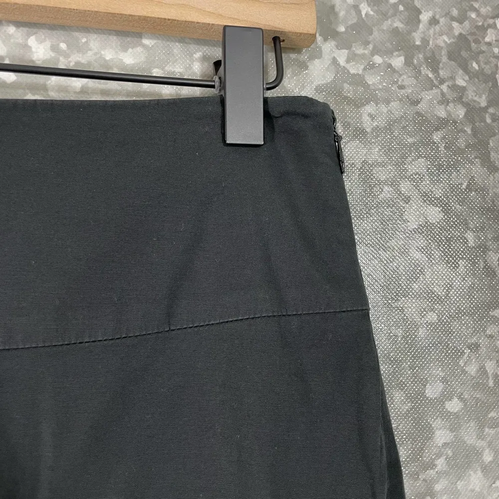 Club Monaco Black Knee Length Double Slit Pencil Skirt - Size 6 - Wide Waistband - Image 2