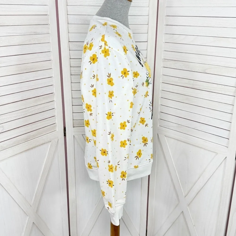Disney Winnie The Pooh Sweet‎ As Honey Floral Sweatshirt White Yellow Medium - Image 3