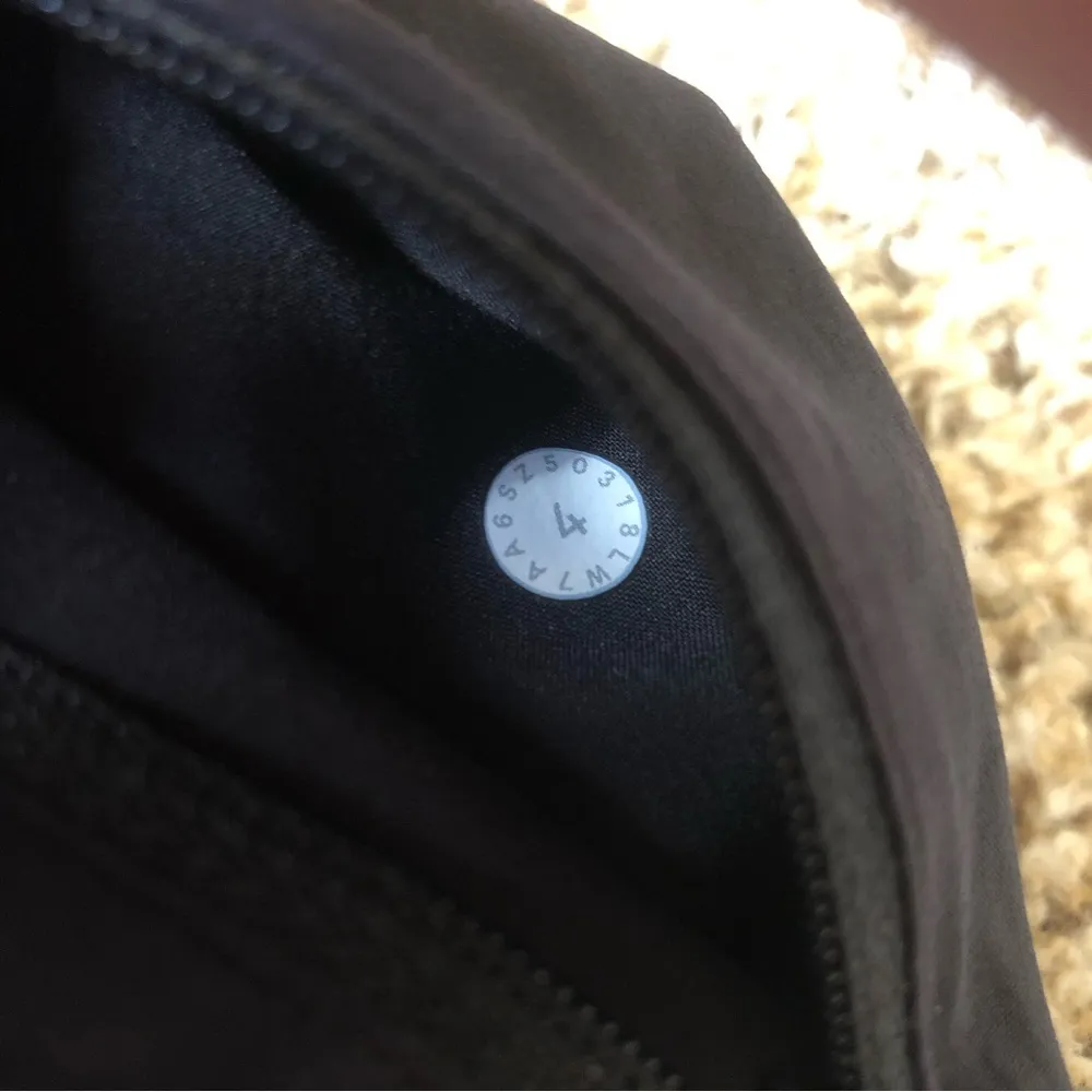 Lululemon Tracker Shorts - Image 5