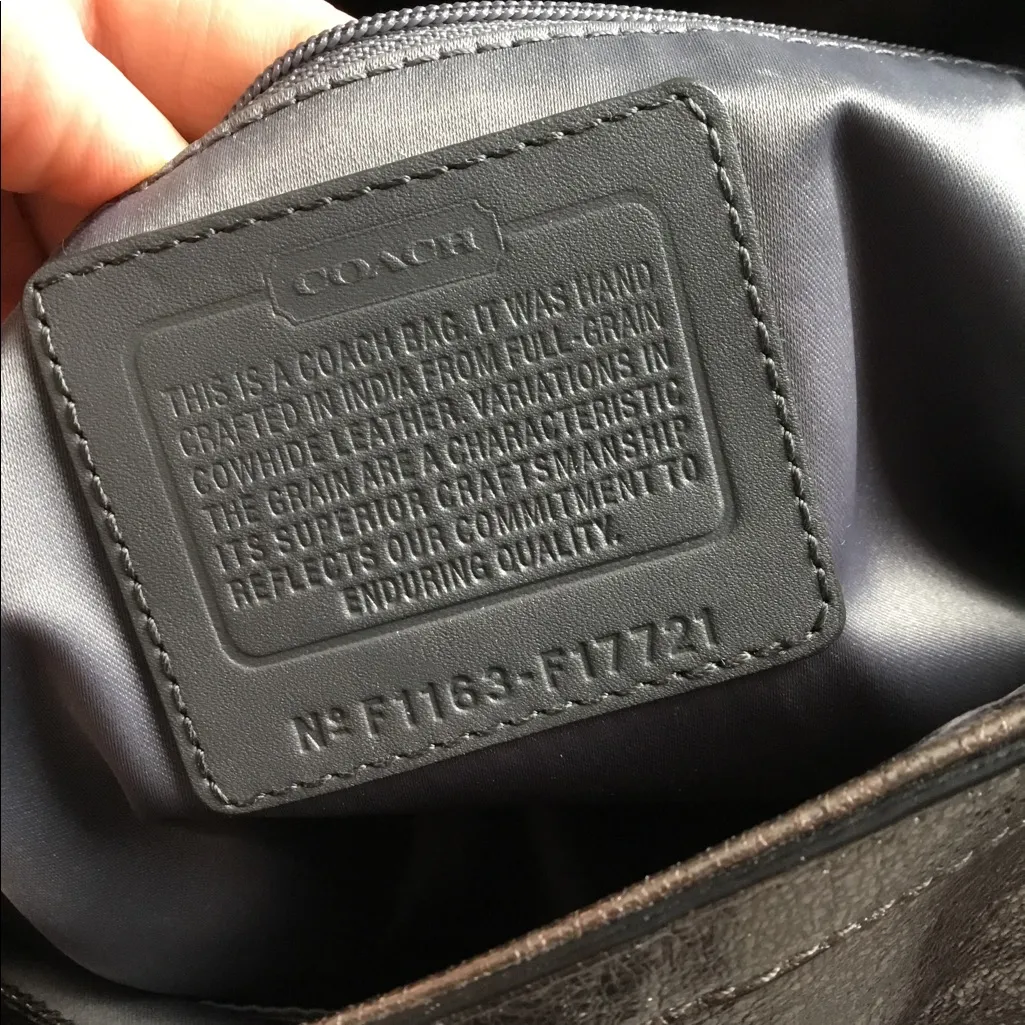 Beautiful COACH leather bag - Image 11