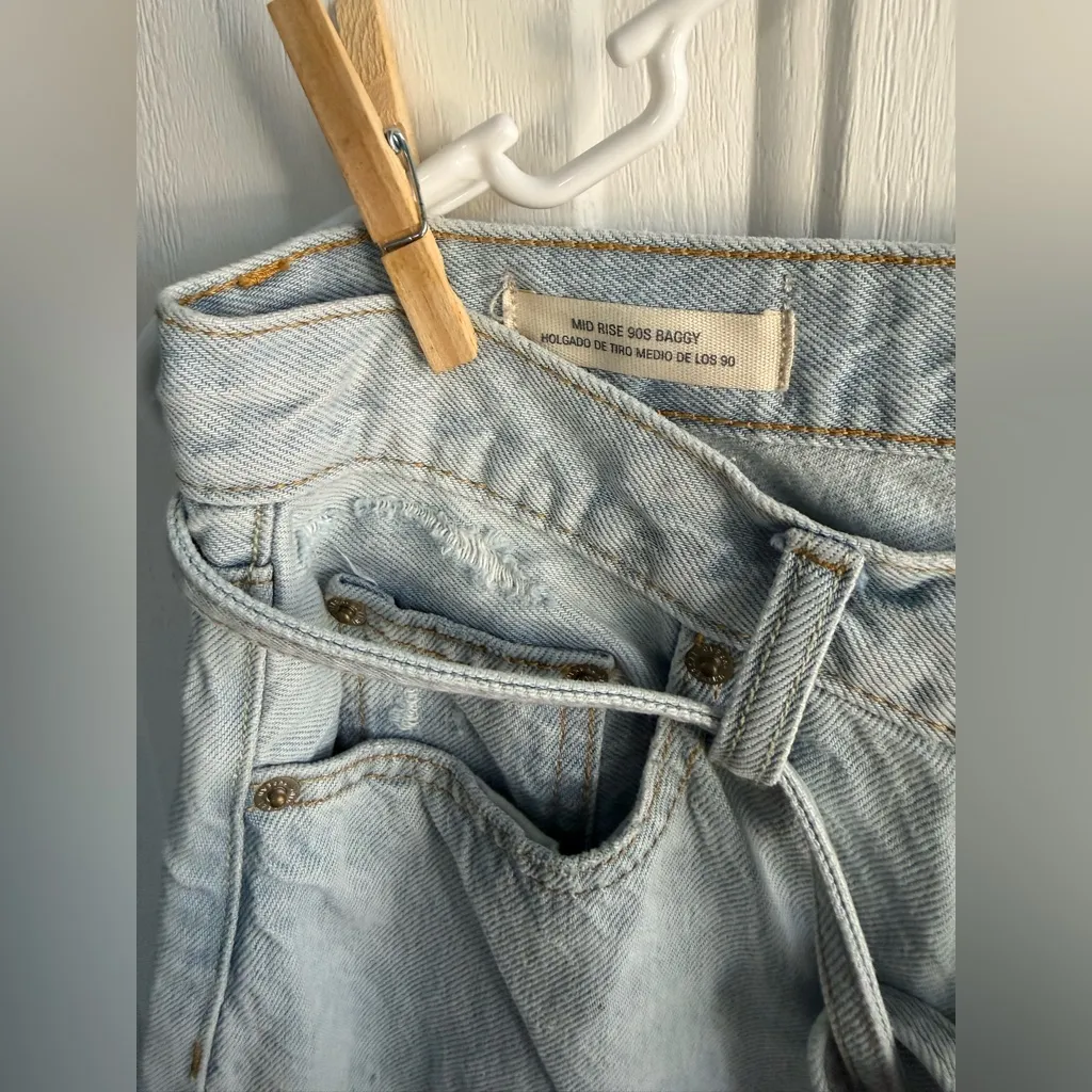 UNIVERSAL THREAD Mid Rise 90s Baggy Distressed Light Wash Jeans 4R - Image 16