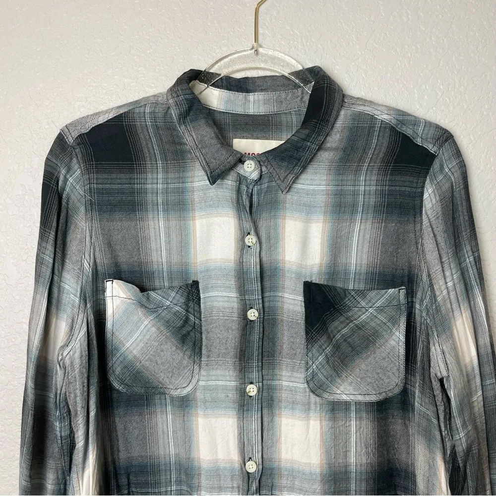 MOSSIMO Women’s Black and Gray Plaid Button Down Shirt Size XL - Image 2
