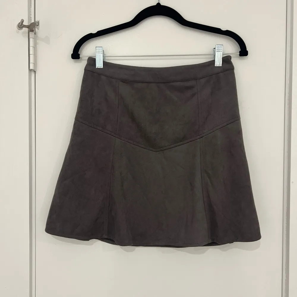 Skies are Blue Grey Suede Mini Skirt - Image 2