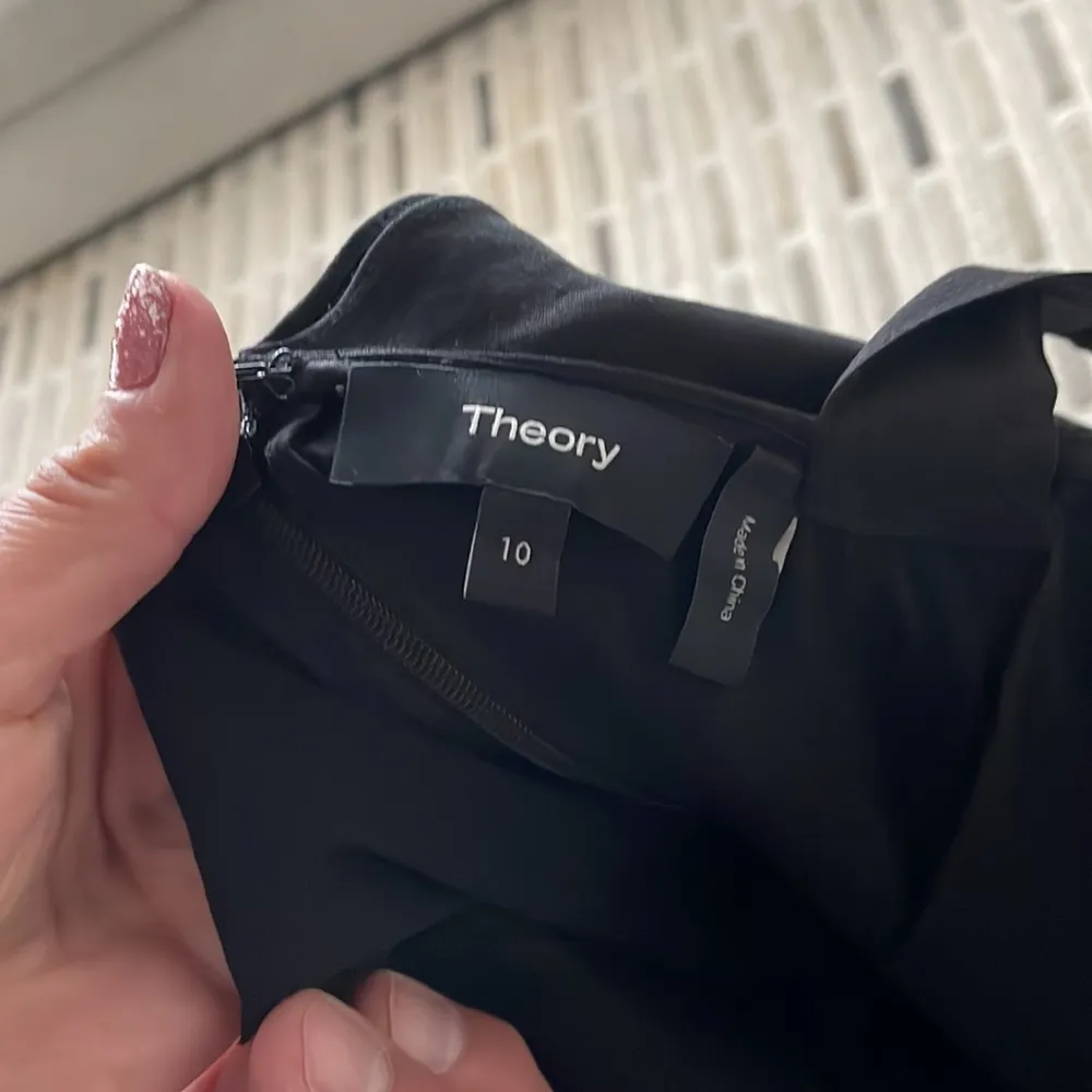 Theory Drape-Back Dress‎ in Good Linen, 10 - Image 6