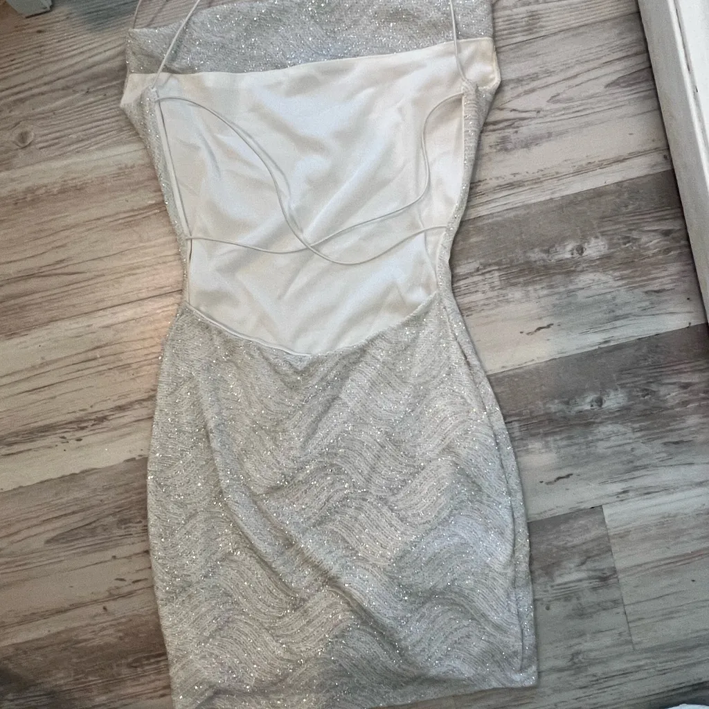 Windsor homecoming dress - Image 3