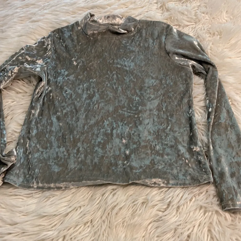 ACEMI Shirt long sleeves size M brand new see all photos length 21” bust 32” - Image 6