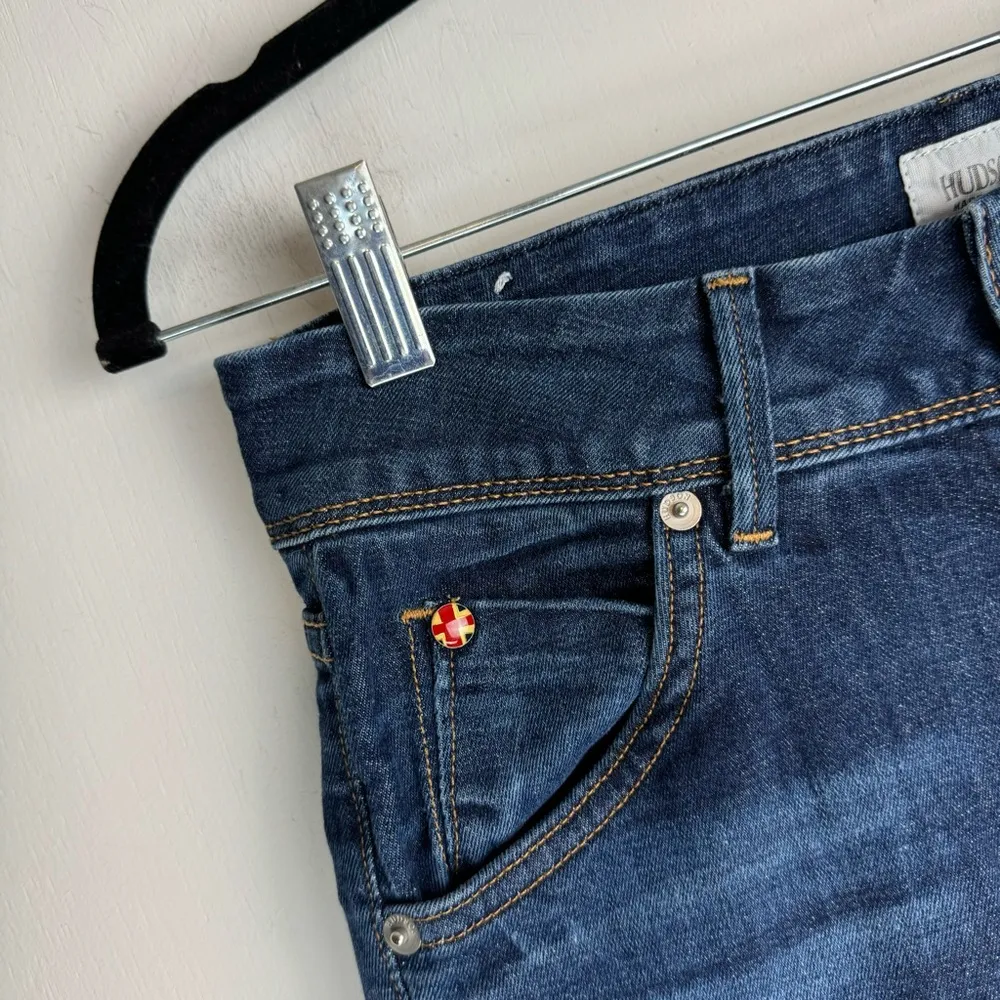 Hudson Jeans Sz 26 Straight Leg Dark Wash Signature Flap Pockets - Image 4